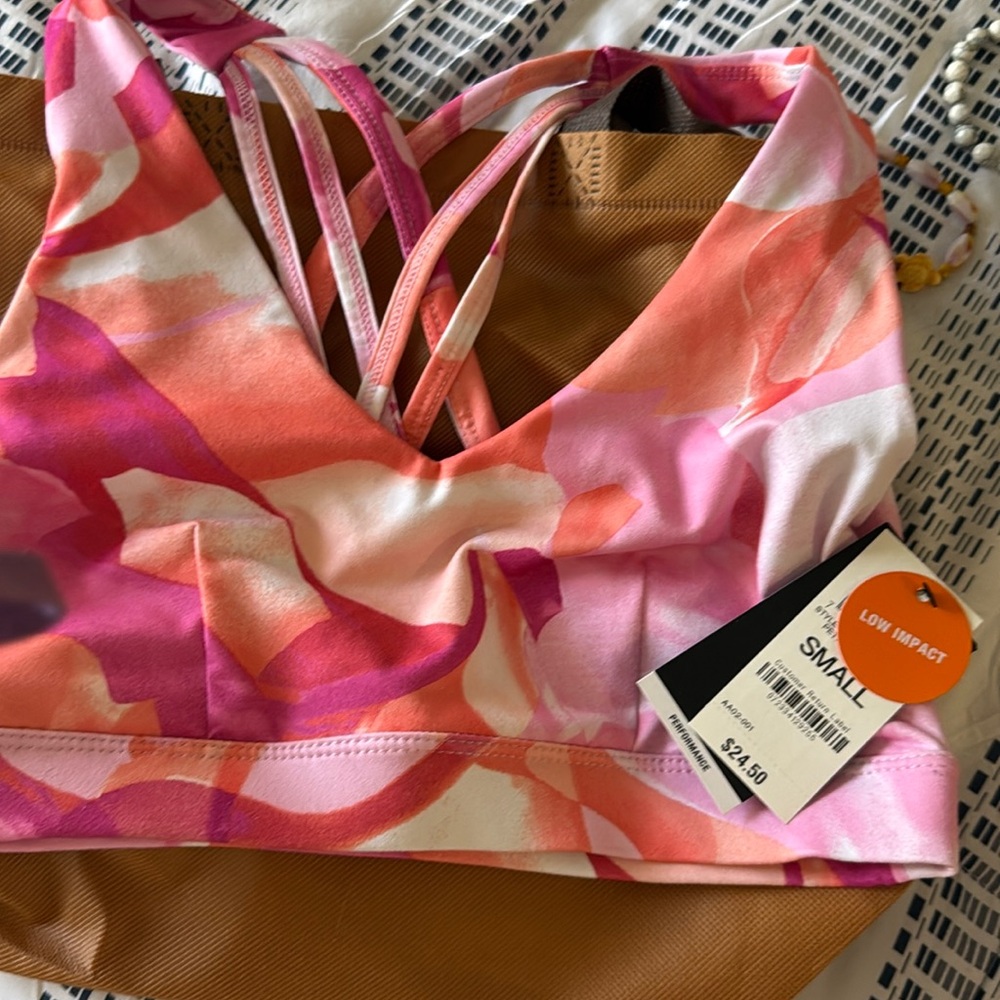 Yoga, Pilates,Barre? Great NWT sports bra size S